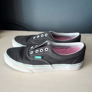 Vans l Charcoal Canvas Women’s